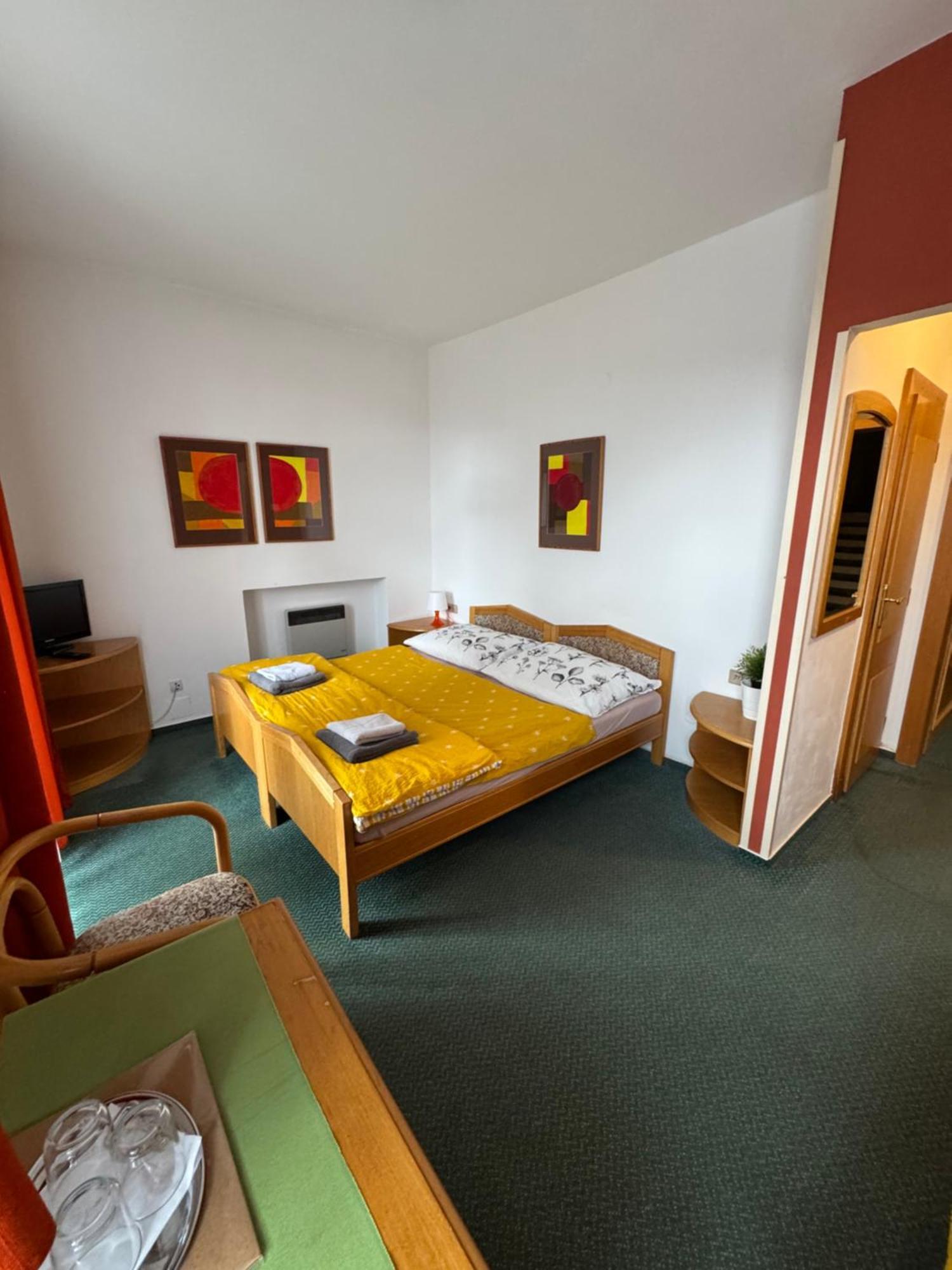 Hotel Lucni Dum à Janské Lázně Chambre photo
