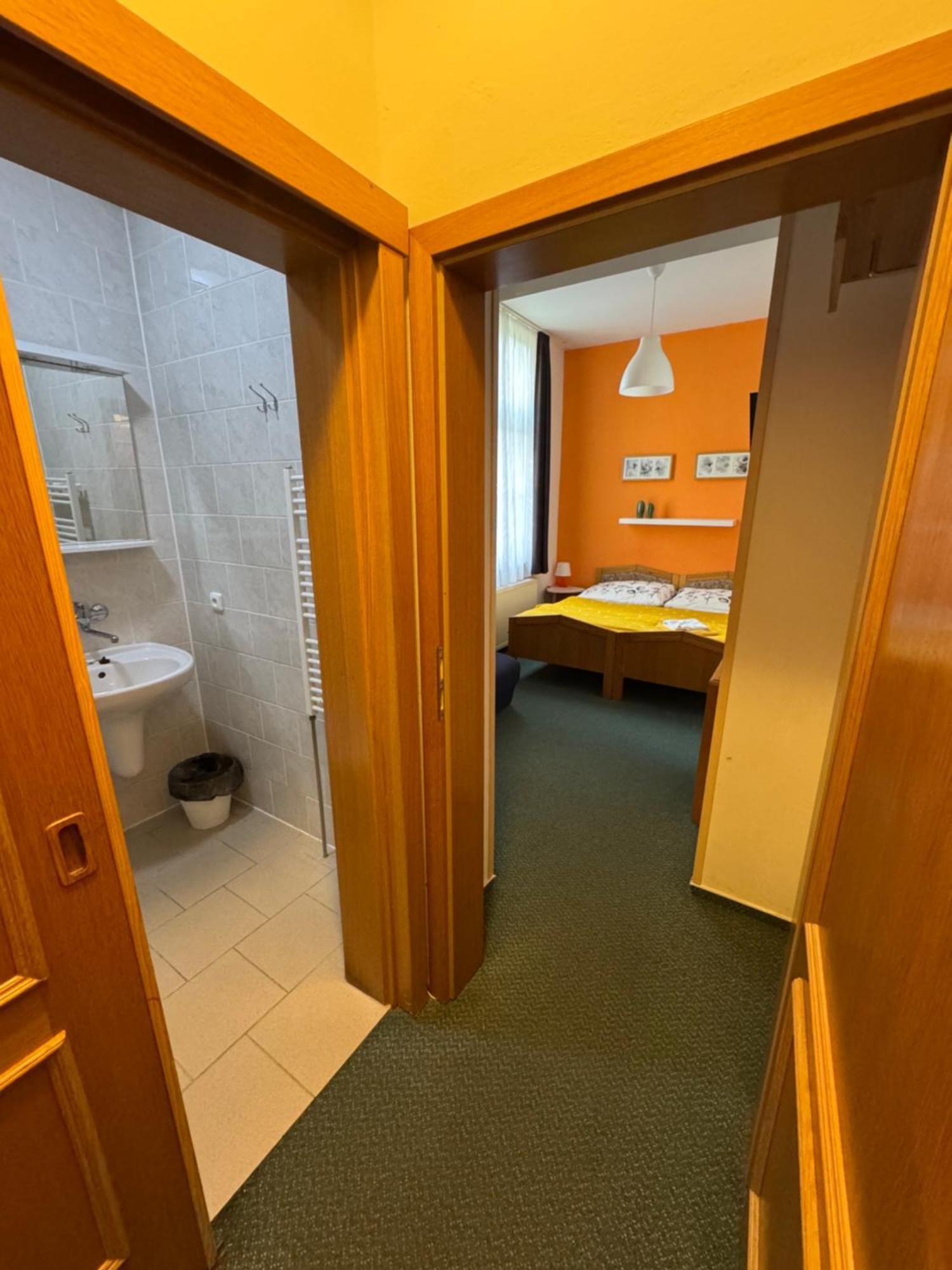 Hotel Lucni Dum à Janské Lázně Chambre photo